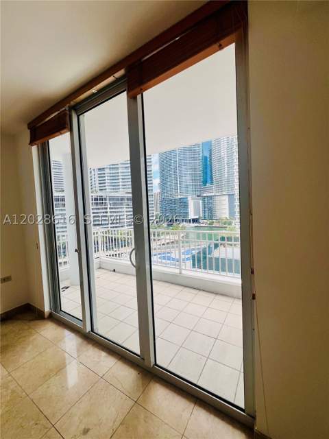 801 Brickell Key Blvd 906, Miami FL - photo 8 of 24
