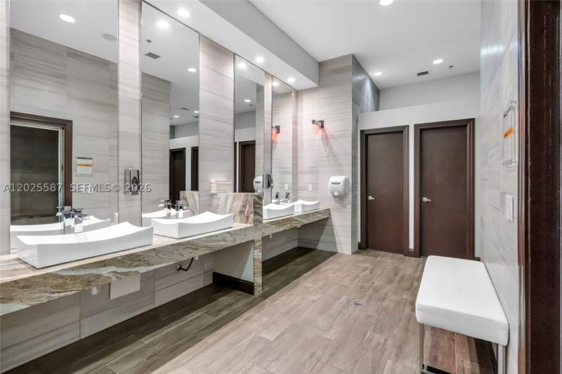 5 bedroom SingleFamilyResidence at 19508 SW 79th Ct, Cutler Cay, Cutler Bay — photo 5