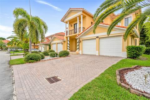 19508 SW 79th Ct, Cutler Bay FL - photo 7 of 46