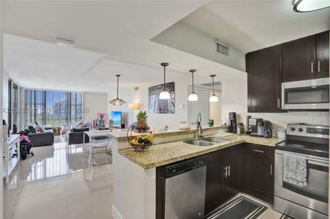20335 W Country Club Dr 809, Aventura FL - photo 17 of 27