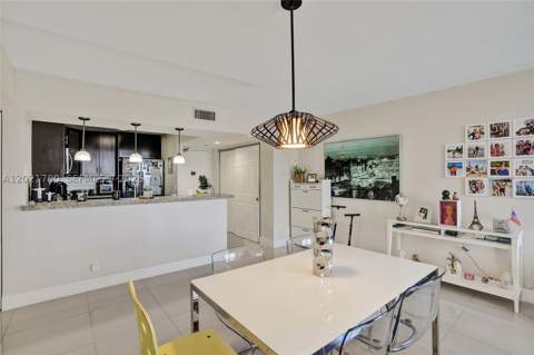 20335 W Country Club Dr 809, Aventura FL - photo 7 of 27