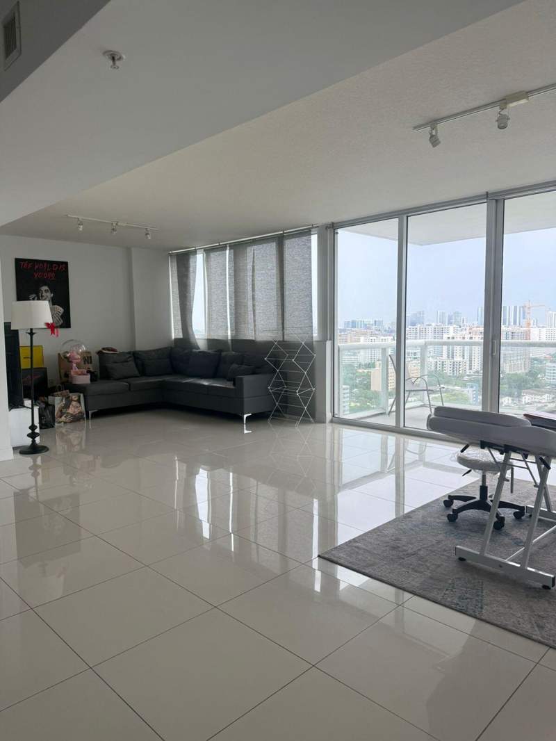 1 bedroom Condominium at 1861 NW S River Drive 2408, Terrazas Riverpark Village, Miami — photo 2