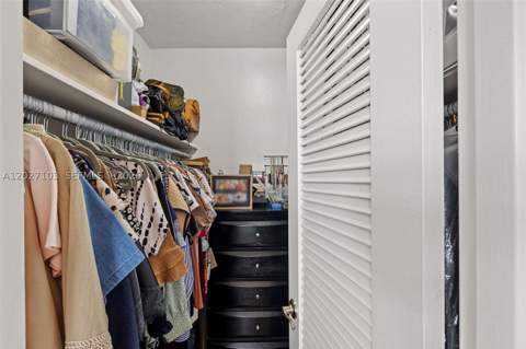 5001 Collins Ave 1E, Miami Beach FL - photo 9 of 24