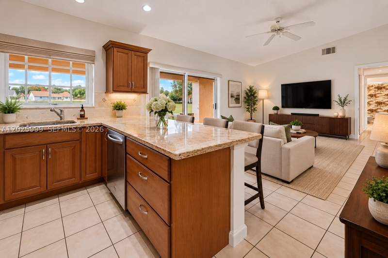 3 bedroom SingleFamilyResidence at 4260 SW 150th Ave, Lakes Of The Meadow - Nor, Miami — photo 4