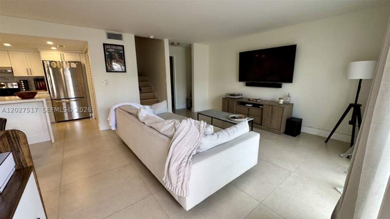 1 bedroom Condominium at 4540 SW 68th Ct Cir 43-7, Gables Point Condo I, Miami — photo 4