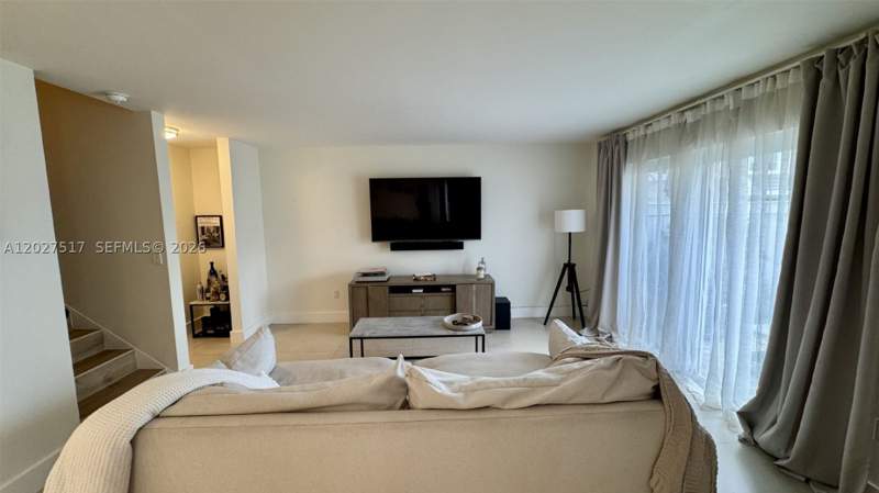1 bedroom Condominium at 4540 SW 68th Ct Cir 43-7, Gables Point Condo I, Miami — photo 5
