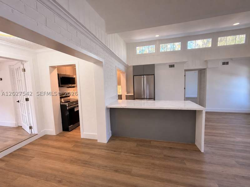 4 bedroom SingleFamilyResidence at 2627 NE 213th St, Biltmore Pk, Miami — photo 4