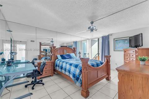 3200 Collins Ave 12-8, Miami Beach FL - photo 17 of 40