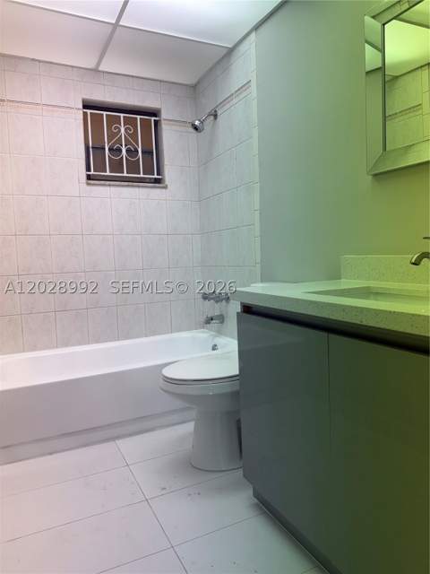 6820 W Flagler St 407, Miami FL - photo 8 of 37
