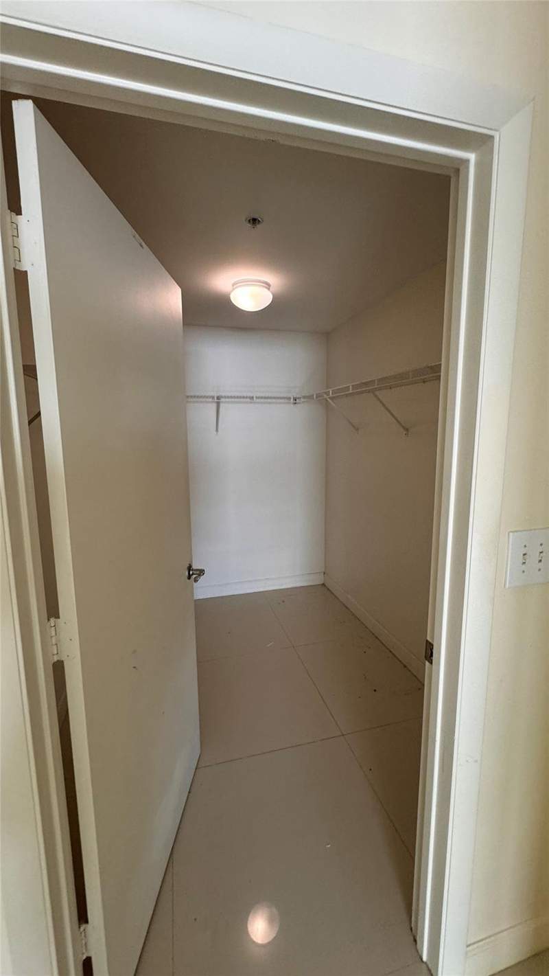 2 bedroom Condominium at 253 NE 2nd Street 3208, Vizcayne South Condo, Miami — photo 4