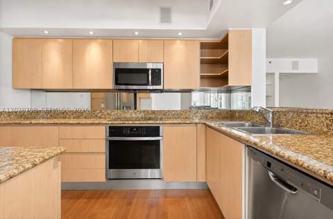 145 Jefferson Ave 415, Miami Beach FL - photo 12 of 21