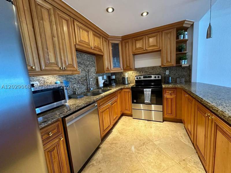 1 bedroom Condominium at 19370 Collins Ave 1005, Ocean Reserve Condo, Sunny Isles Beach — photo 2