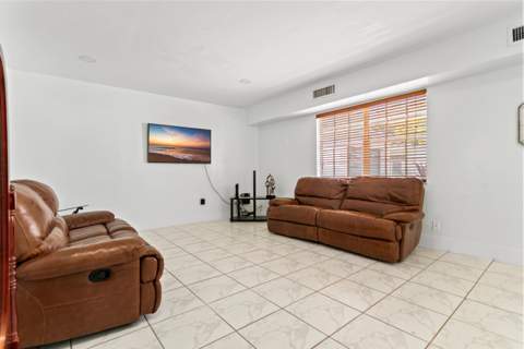 1450 W 37th Street, Hialeah FL - photo 17 of 66