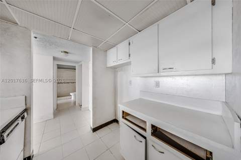7601 E Treasure Dr 609, North Bay Village FL - photo 10 of 28