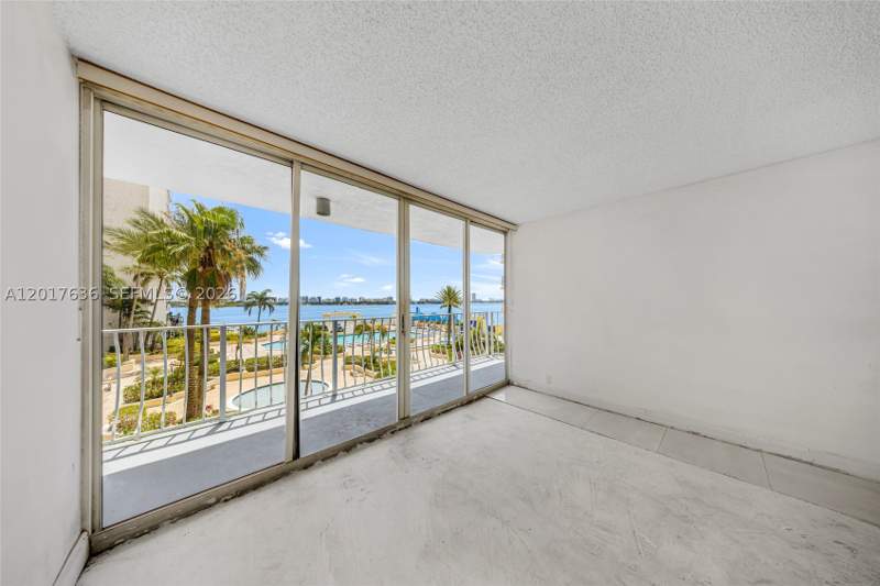 2 bedroom Condominium at 7601 E Treasure Dr 609, The Grandview Palace Cond, North Bay Village — photo 3