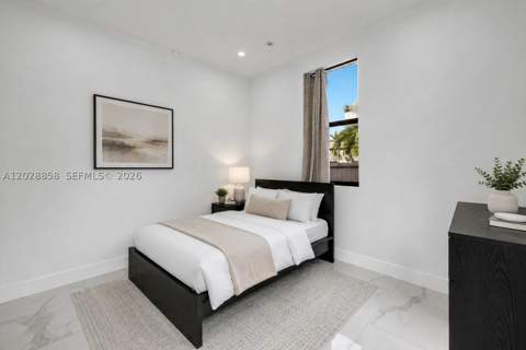 152 NW 165th St, Miami FL - photo 15 of 30