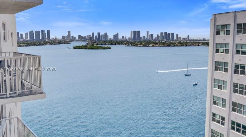 1 bedroom Condominium at 1228 West Ave 1404, Bayview Terr Condo, Miami Beach — photo 2