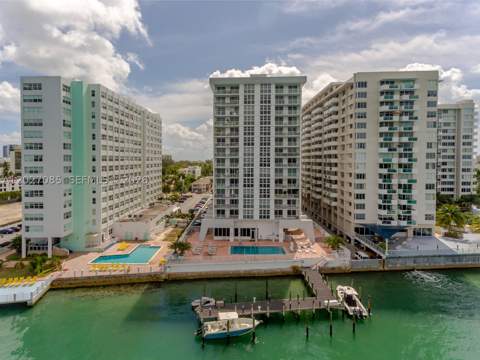 1228 West Ave 1404, Miami Beach FL - photo 21 of 43