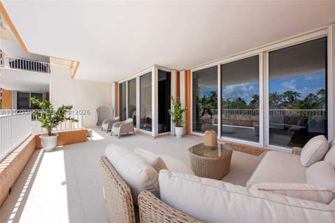 785 Crandon Blvd 205/305, Key Biscayne FL - photo 16 of 37