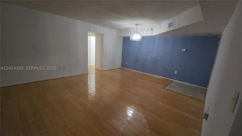 2 bedroom Condominium at 5900 Collins Ave 404, The Grandview Condo, Miami Beach — photo 4