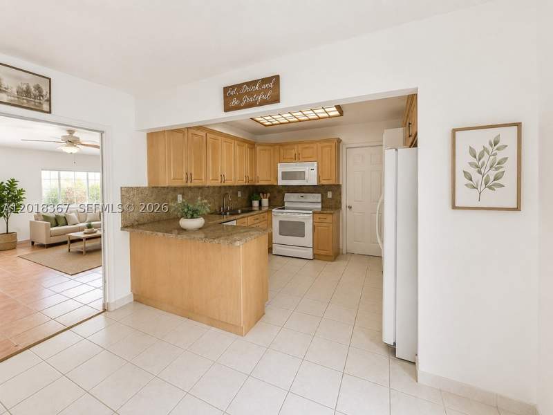 3 bedroom SingleFamilyResidence at 18054 SW 92nd Ct, Bel Aire Sec 16, Palmetto Bay — photo 4
