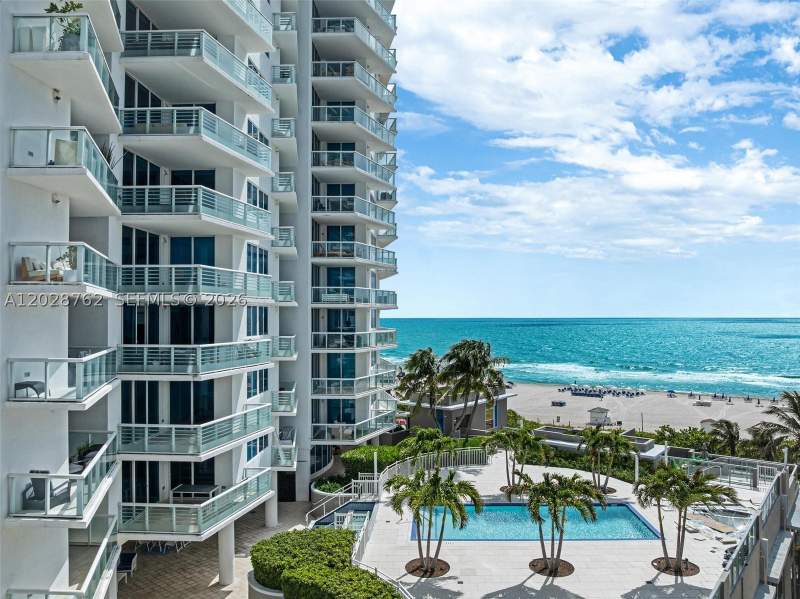 2 bedroom Condominium at 3801 Collins Ave 703, Mosaic On Miami Beach Con, Miami Beach — photo 2