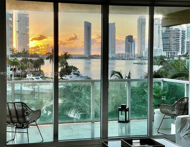 2 bedroom Condominium at 3340 NE 190th St 409, Aventura Marina Condo Num, Aventura — photo 4