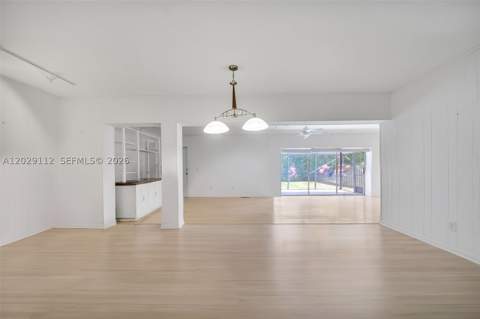 6760 SW 62nd Ter, South Miami FL - photo 8 of 38