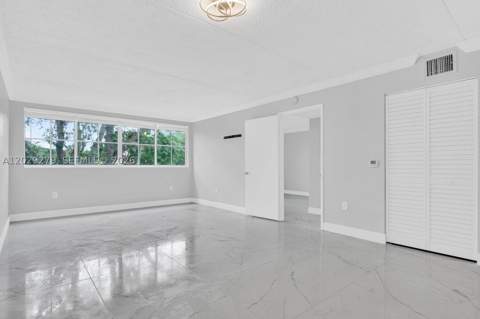 6135 NW 186th St 202, Hialeah FL - photo 7 of 27