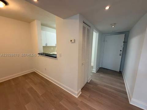 492 NW 165th St Rd C-211, Miami FL - photo 15 of 30