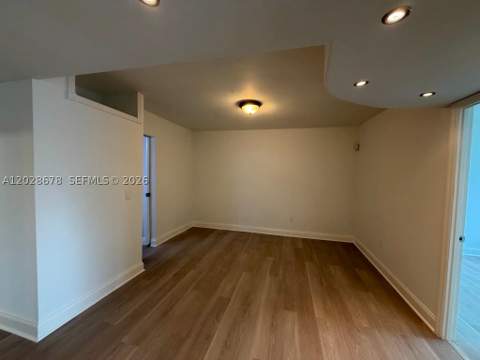492 NW 165th St Rd C-211, Miami FL - photo 18 of 30