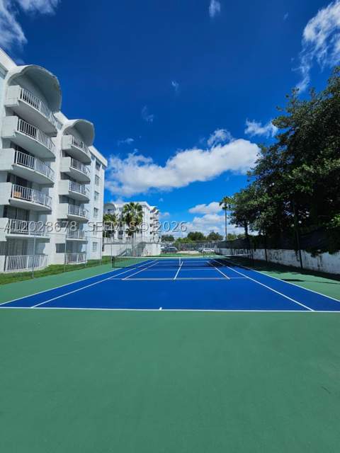 492 NW 165th St Rd C-211, Miami FL - photo 9 of 30