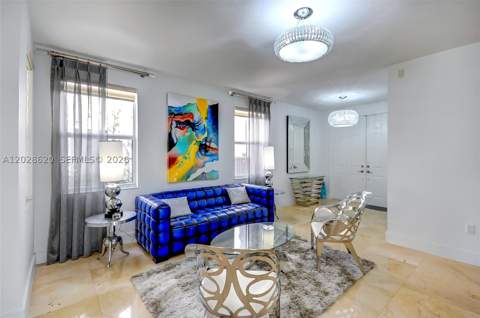 10555 NW 69th Ter, Doral FL - photo 18 of 44