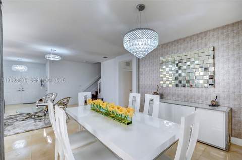 10555 NW 69th Ter, Doral FL - photo 21 of 44