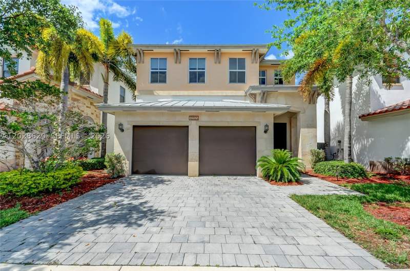 5 bedroom SingleFamilyResidence at 10555 NW 69th Ter, Vintage Estates, Doral — photo 5