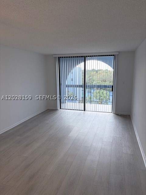 9460 Fontainebleau Blvd 529, Miami FL - photo 6 of 43