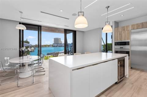 16470 NE 30th Ave, North Miami Beach FL - photo 15 of 62