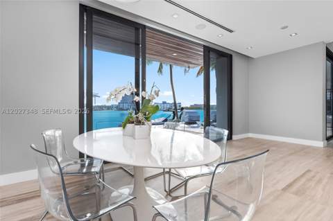 16470 NE 30th Ave, North Miami Beach FL - photo 18 of 62