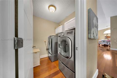 19641 NW 88th Ave, Hialeah FL - photo 9 of 26