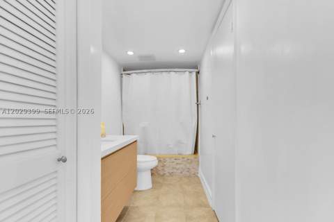 16518 NE 26th Ave 202, North Miami Beach FL - photo 16 of 37