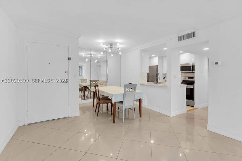 2 bedroom Condominium at 16518 NE 26th Ave 202, Eastern Parkview Condo, North Miami Beach — photo 4