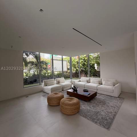 2100 S Miami Ave, Miami FL - photo 10 of 82