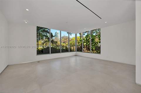 2100 S Miami Ave, Miami FL - photo 11 of 82