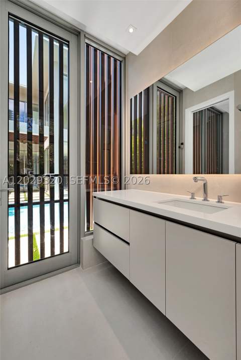 2100 S Miami Ave, Miami FL - photo 18 of 82
