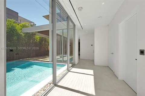 2100 S Miami Ave, Miami FL - photo 23 of 82