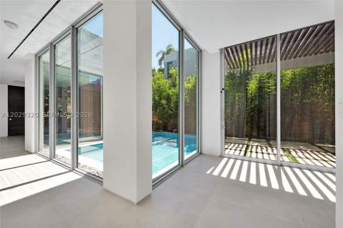 2100 S Miami Ave, Miami FL - photo 24 of 82