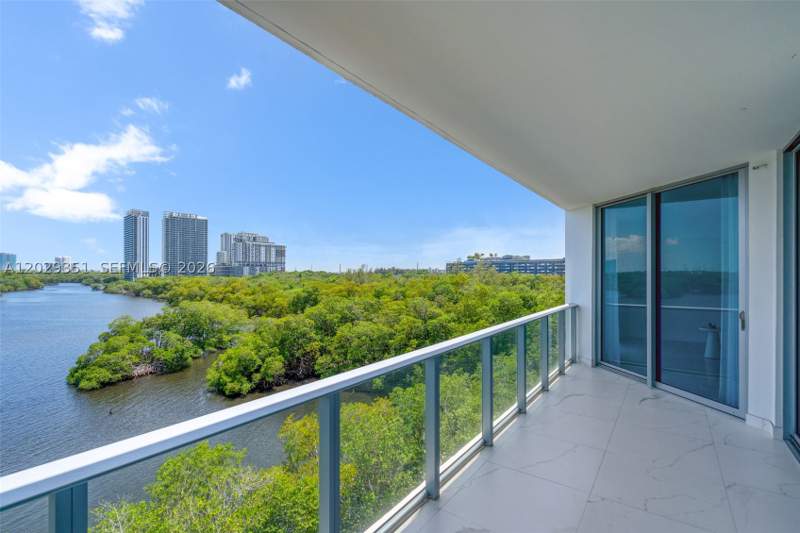 3 bedroom Condominium at 17111 Biscayne Bl 506, The Reserve Marina Palms, North Miami Beach — photo 2