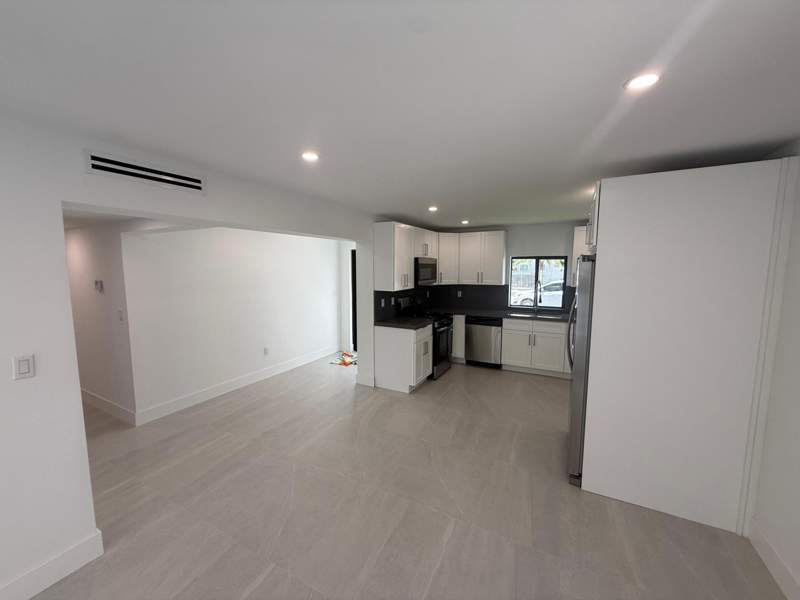 3 bedroom SingleFamilyResidence at 15495 Harrison Drive, Leisure City Sec 1, Homestead — photo 4