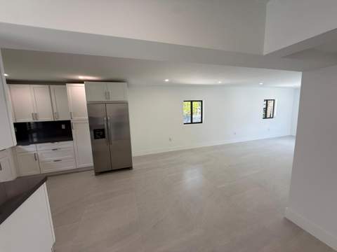 15495 Harrison Drive, Homestead FL - photo 7 of 31