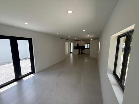 15495 Harrison Drive, Homestead FL - photo 8 of 31